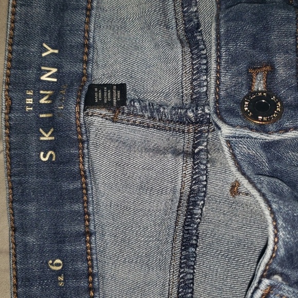 WHBM The Skinny Wide Leg Jean- 6 - Picture 2 of 4